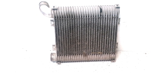 Hyundai Santa Fe (2000–2006) Vahejahuti radiaator - 2