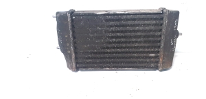 Chrysler Voyager IV (2001–2007) Vahejahuti radiaator 868503A - 2