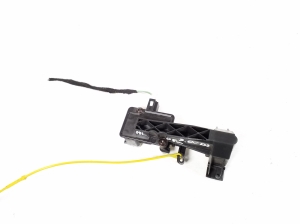 Mercedes Benz ML-Class 164 (2005–2011) Verschluss des Tankdeckels A2518200197 - 2