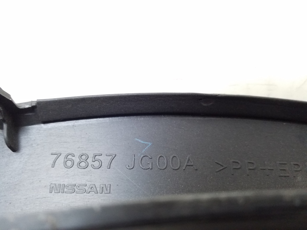 NISSAN X-Trail T31 (2007-2014) Rear Left Fender Molding 76856JG00A 25099106