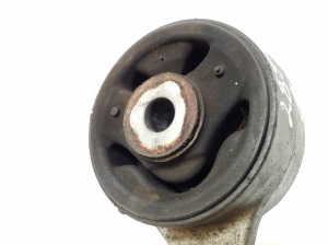 Honda CR-V (2012–2016) Engine mount 50890SWAA02 - 3