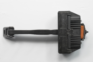 Esiukse avamise piiraja - 7176804 