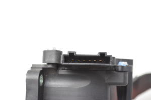 Volkswagen Polo V (2009–2017) Accelerator pedal 6R2721503A - 3