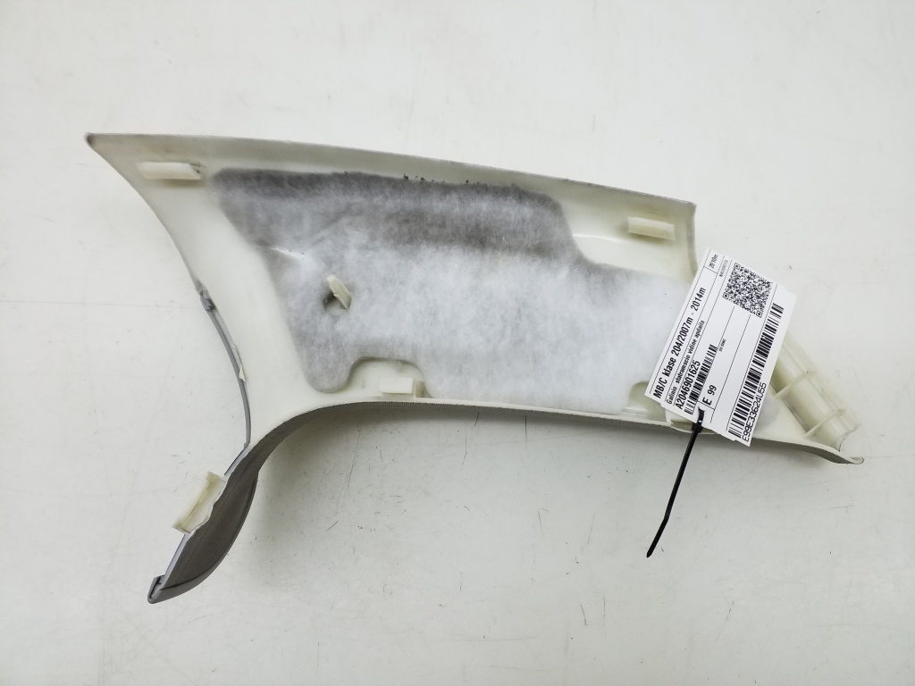 MERCEDES-BENZ C-Class W204/S204/C204 (2004-2015) Right Side Pillar Trim A2046901625 20978439