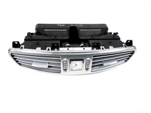 Dashboard air vent grilles - A2168300554