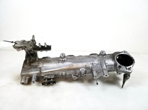  Intake manifold 