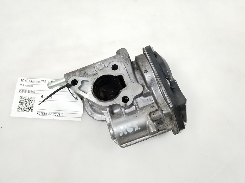 Used TOYOTA Hilux EGR valve 25800-30200