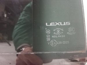 LEXUS GS (2011–2017) Tagumise külgukse klaas - 2