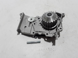 RENAULT Megane II (2002–2009) Veepump 8200582675 - 2