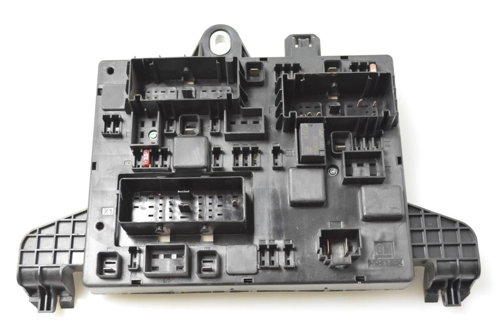 OPEL Astra J (2009-2020) Блок запобіжників 13343949 27478624