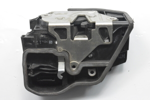BMW 5 SERIES E60 (2003–2010) Rear side door lock 7036171 - 4