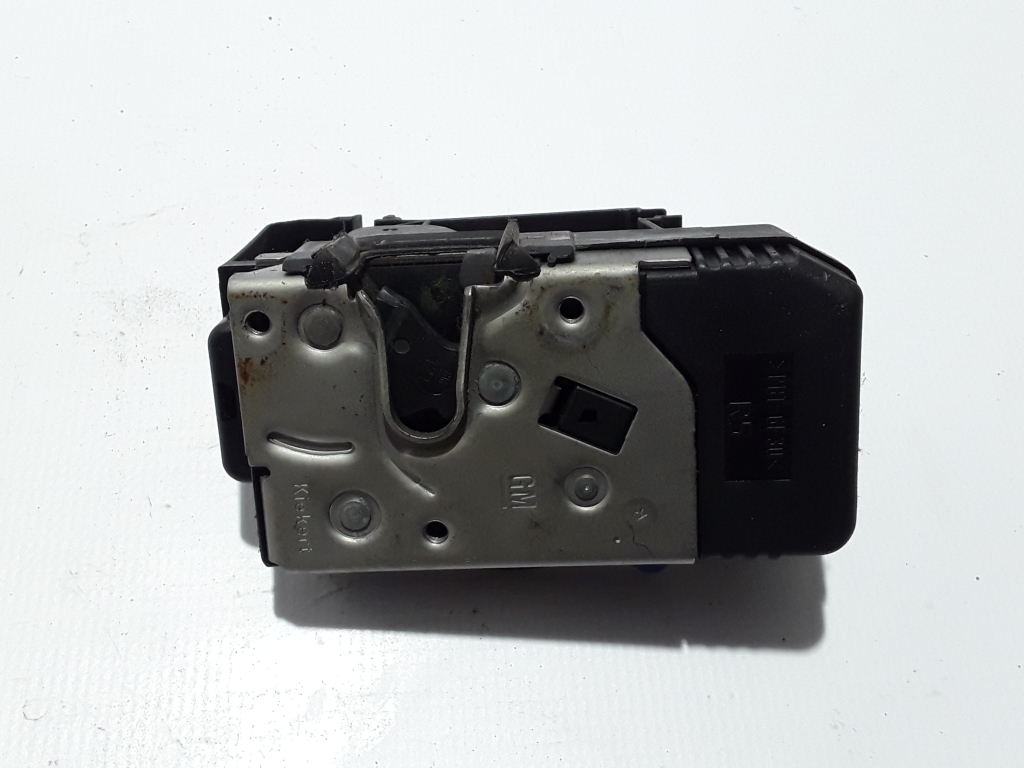 OPEL Vivaro A (2002-2006) Front Right Door Lock 8200008248 22419661