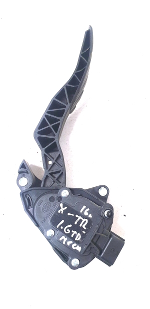NISSAN X-Trail T32 (2013–2021) Accelerator pedal 180024BA0B - 2