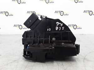 Rear side door lock - 31301742