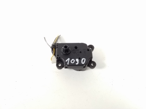   Stellmotor Heizungsklappe  - A2208201042 