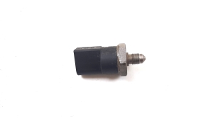  High pressure fuel line sensor 