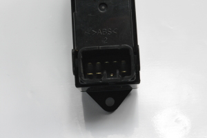 Mitsubishi L 200 (2006–2015) Priekšējo durvju stikla slēdzis MR587956 - 4
