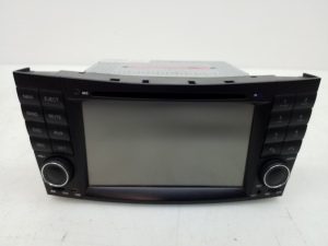 Mercedes Benz CLS-Class 219 (2004–2010) Autoraadio A2118275142 - 2