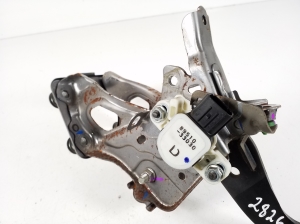 LEXUS GS (2011–2017) Piduripedaal 4711024220 - 2