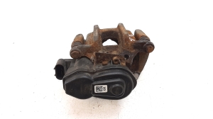  Rear brake caliper 