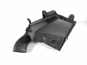 BMW 1 SERIES E82 (2007–2013) Luftfiltergehäuse 8512599 - 3