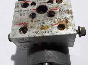 RENAULT Clio II (1998–2005) ABS unit 7700424814 - 3