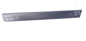 Rear side door molding - 828764CE0A