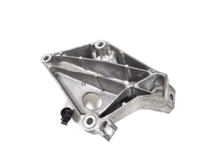 BMW 1 SERIES E82 (2007–2013) Engine bracket 6775041 - 2