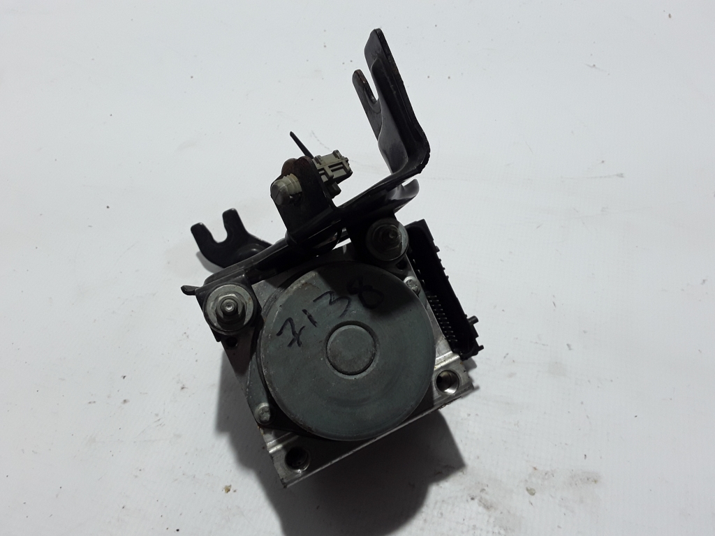 RENAULT Modus 2 generation (2007-2012) ABS Pump 8200747138 22420236