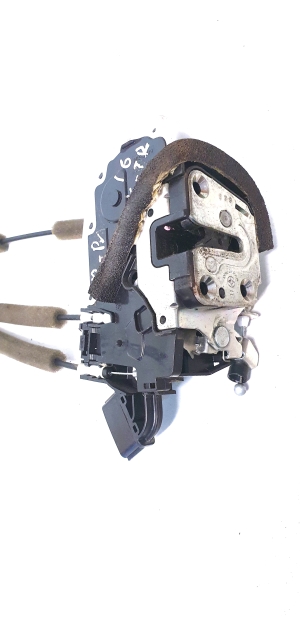 Front door lock - E7112130