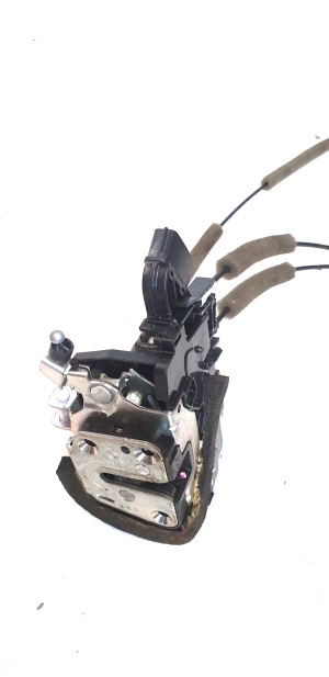 NISSAN X-Trail T32 (2013–2021) Front door lock E7112130 - 2