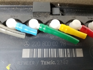 Mercedes Benz S-Class 220 (1998–2005) Front seat control unit A2208000278 - 3