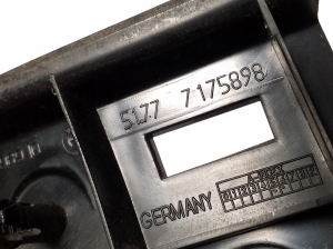 BMW 1 SERIES E82 (2007–2013) Välise aknalaua klamber 7175898 - 3