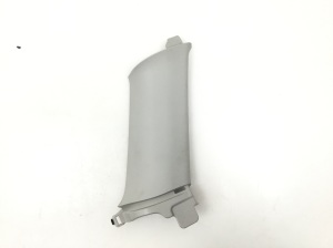 Innenverkleidung der hinteren Strebe - GS2A68261