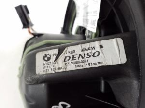 BMW 1 SERIES E82 (2007–2013) Heizungsgebläsemotor 6933664 - 3