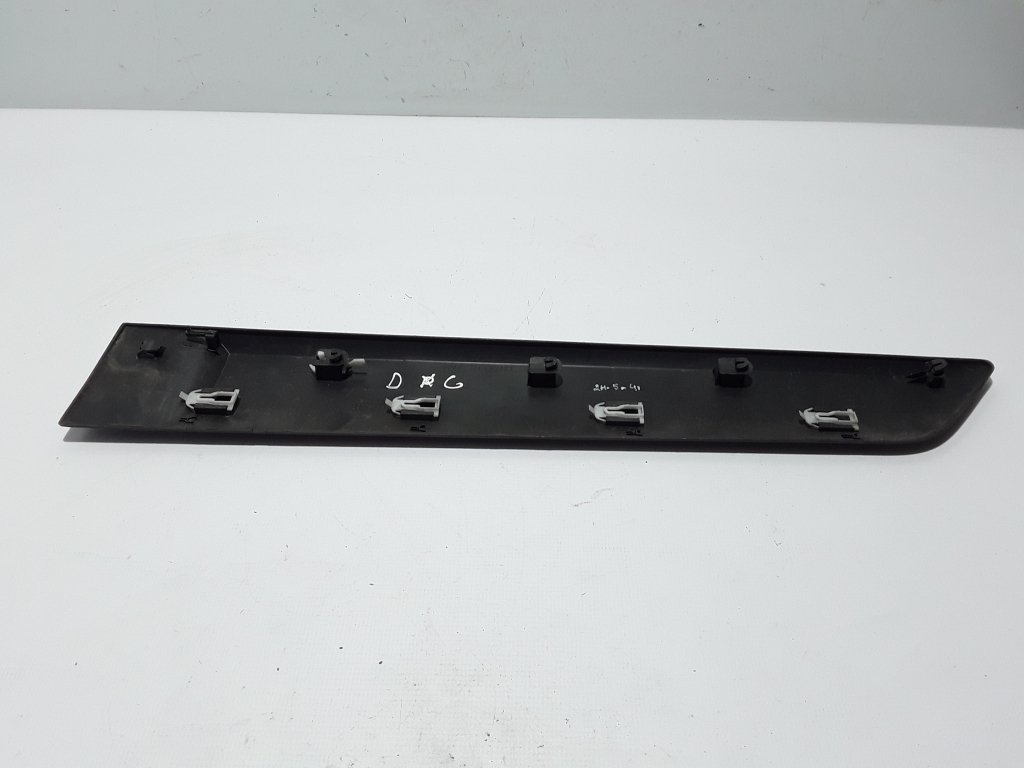 RENAULT Scenic 2 generation (2003-2010) Right Side Sliding Door Molding 8200631756 22420112