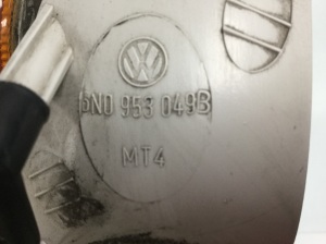 Volkswagen Polo III (1994–2001) Eesmine suunatuli 6N0953049B - 2