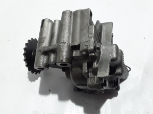 RENAULT Espace IV (2002–2014) Ölpumpe 8200345757 - 3