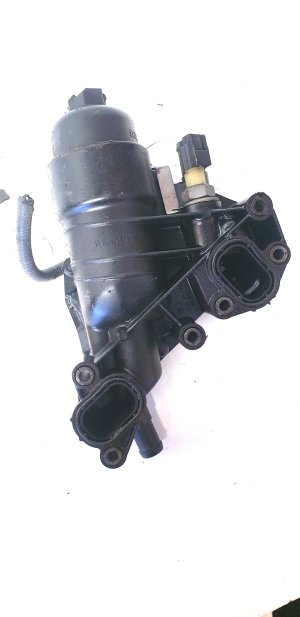 NISSAN X-Trail T32 (2013–2021) Ölfiltergehäuse 70375888 - 2