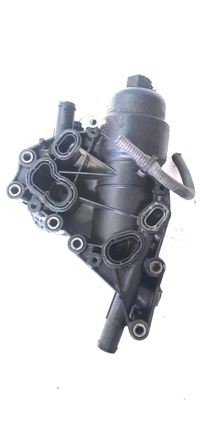 NISSAN X-Trail T32 (2013–2021) Ölfiltergehäuse 70375888