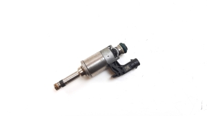   Fuel injector 