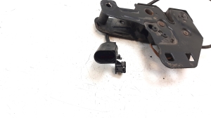 AUDI A6 C6 (2004–2011) Hood latch - 2