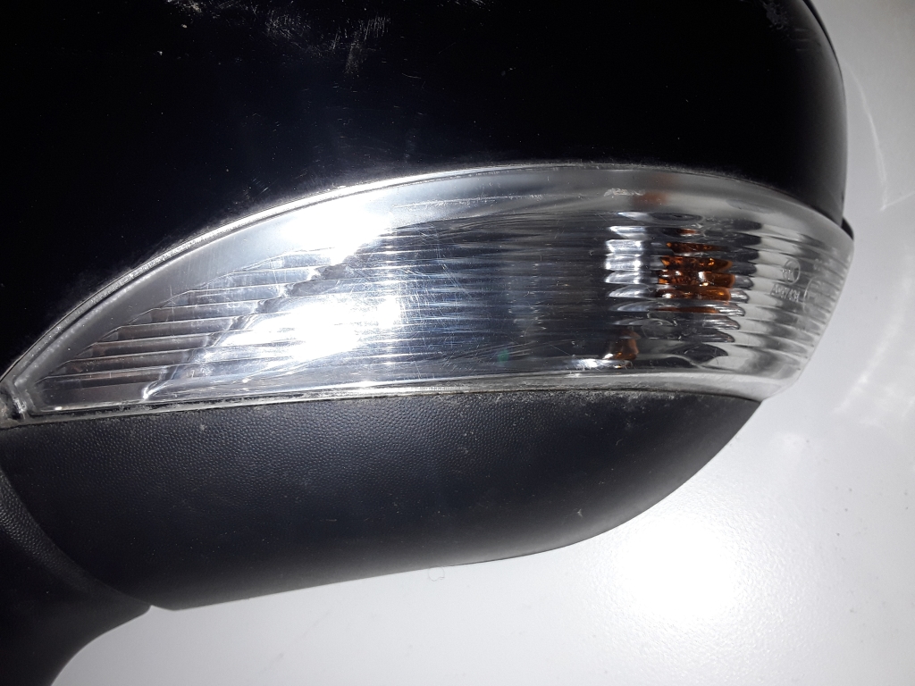 Used RENAULT Captur Side mirror and its details A047431