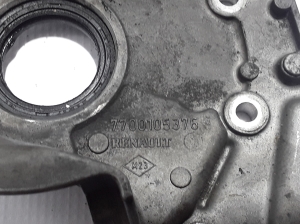  Engine chain cover 