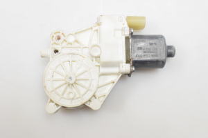 BMW Z4 E89 (2009–2016) Hinterer Seitentür-Fensterhebermotor 0130822424 - 4