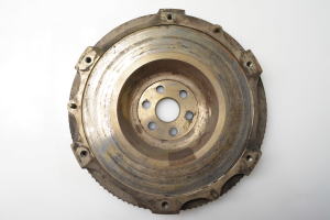  Clutch flywheel 