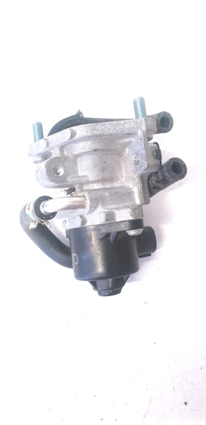  EGR valve 