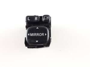  Switch for mirror control 