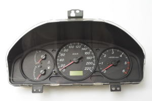 Mazda Premacy (1999–2005) Combiné d’instruments WKCB24B
