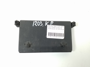 Mercedes Benz C-Class 203 (2000–2007) Esiukse juhtplokk A2038206326 - 2